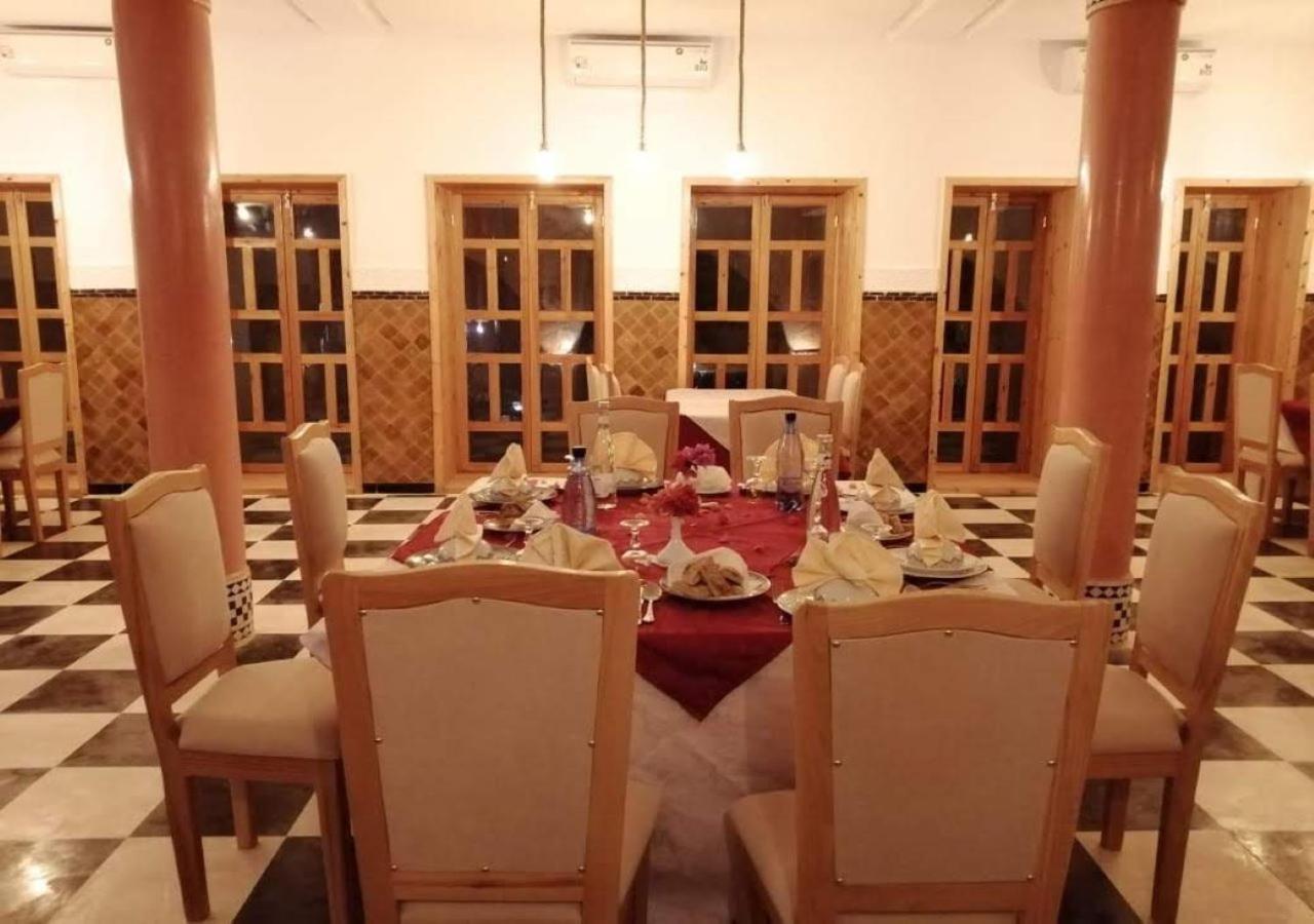 Kasr Tin Hinane Hotel Мерцуга Екстериор снимка