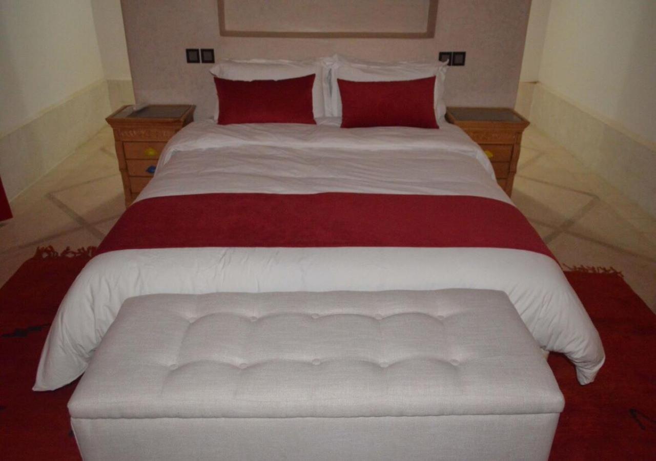 Kasr Tin Hinane Hotel Мерцуга Екстериор снимка