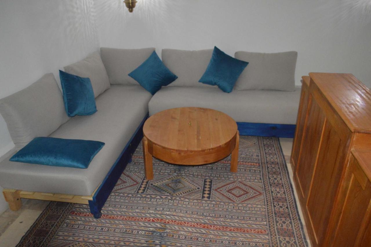 Kasr Tin Hinane Hotel Мерцуга Екстериор снимка